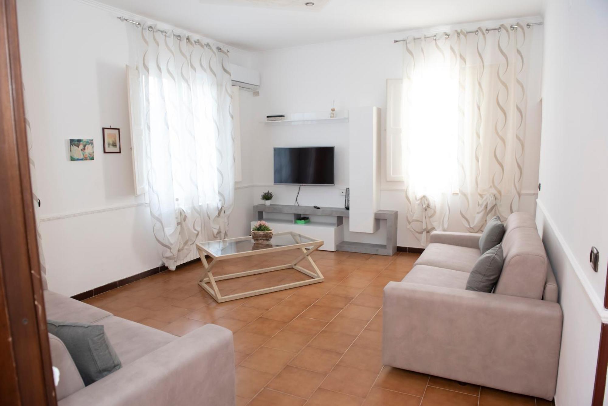 Вилла Tonia'S Mansion Бари Экстерьер фото